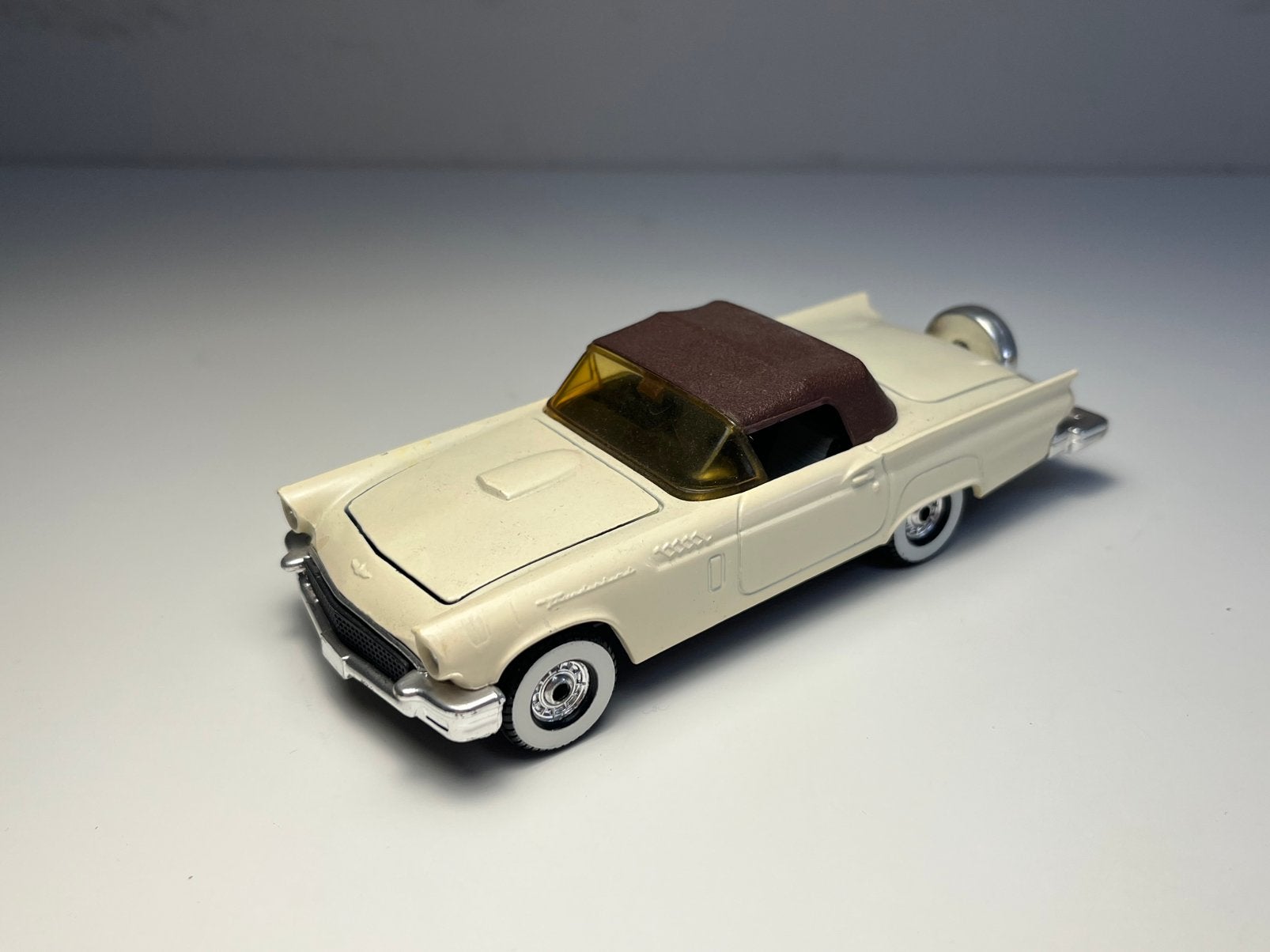 Corgi Toys - Ford Thunderbird - Schaal 1:32, Hobby en Vrije tijd, Ophalen of Verzenden, Zo goed als nieuw, Auto, Corgi