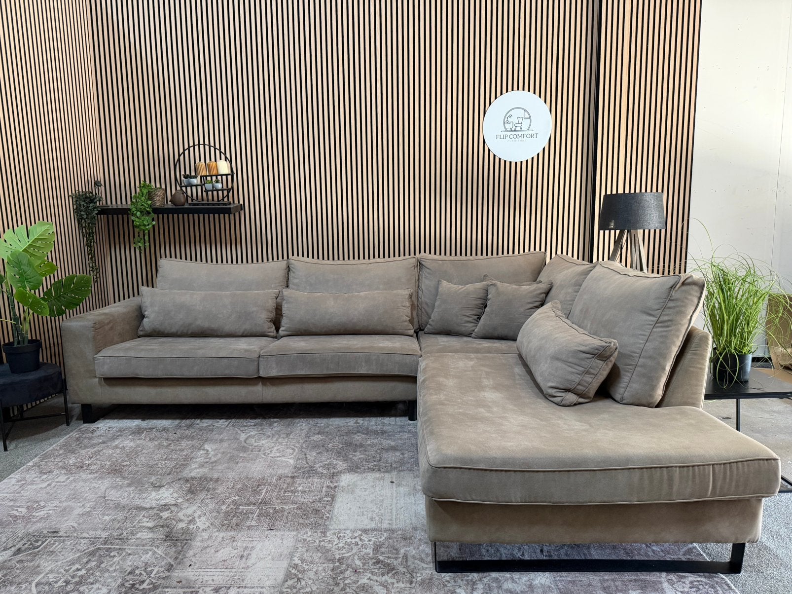 “GRATIS LEVERING” grote hoekbank! 320x250, Huis en Inrichting, 125 tot 150 cm, Kunststof, Hoekbank, 300 cm of meer