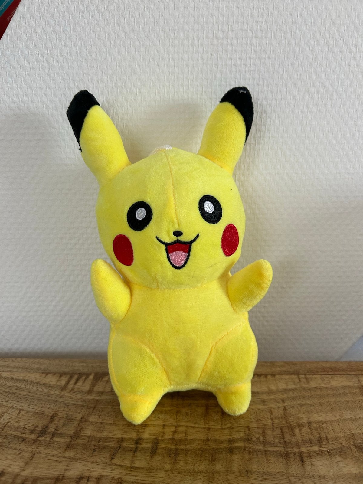 Pikachu Knuffel - Zo goed als nieuw, Overige merken, Geel, Overige typen, Ophalen of Verzenden
