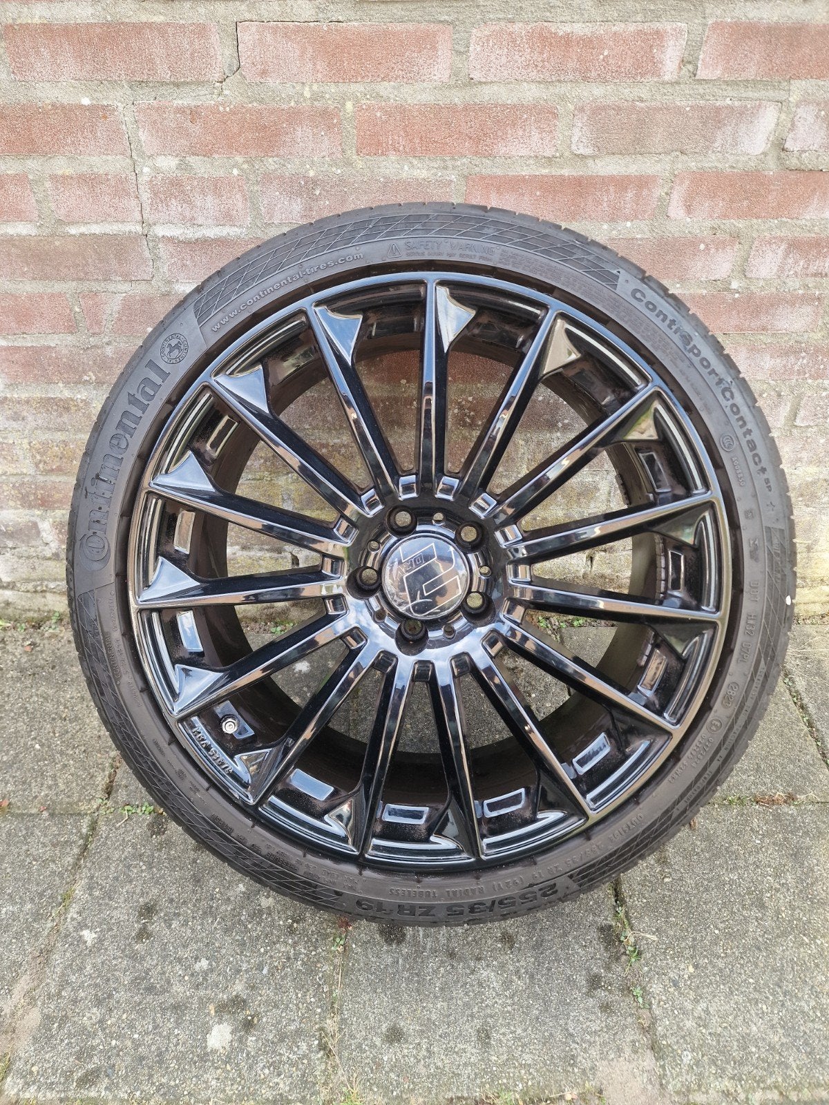 Set brede 19 inch wielen met Continental banden met, Ophalen