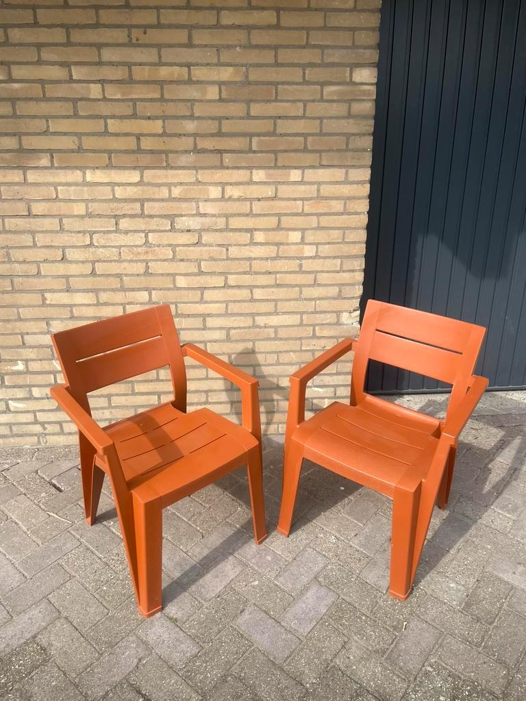 x2 Keter Tuinstoelen, Ophalen, Zo goed als nieuw, Kunststof, Stapelbaar