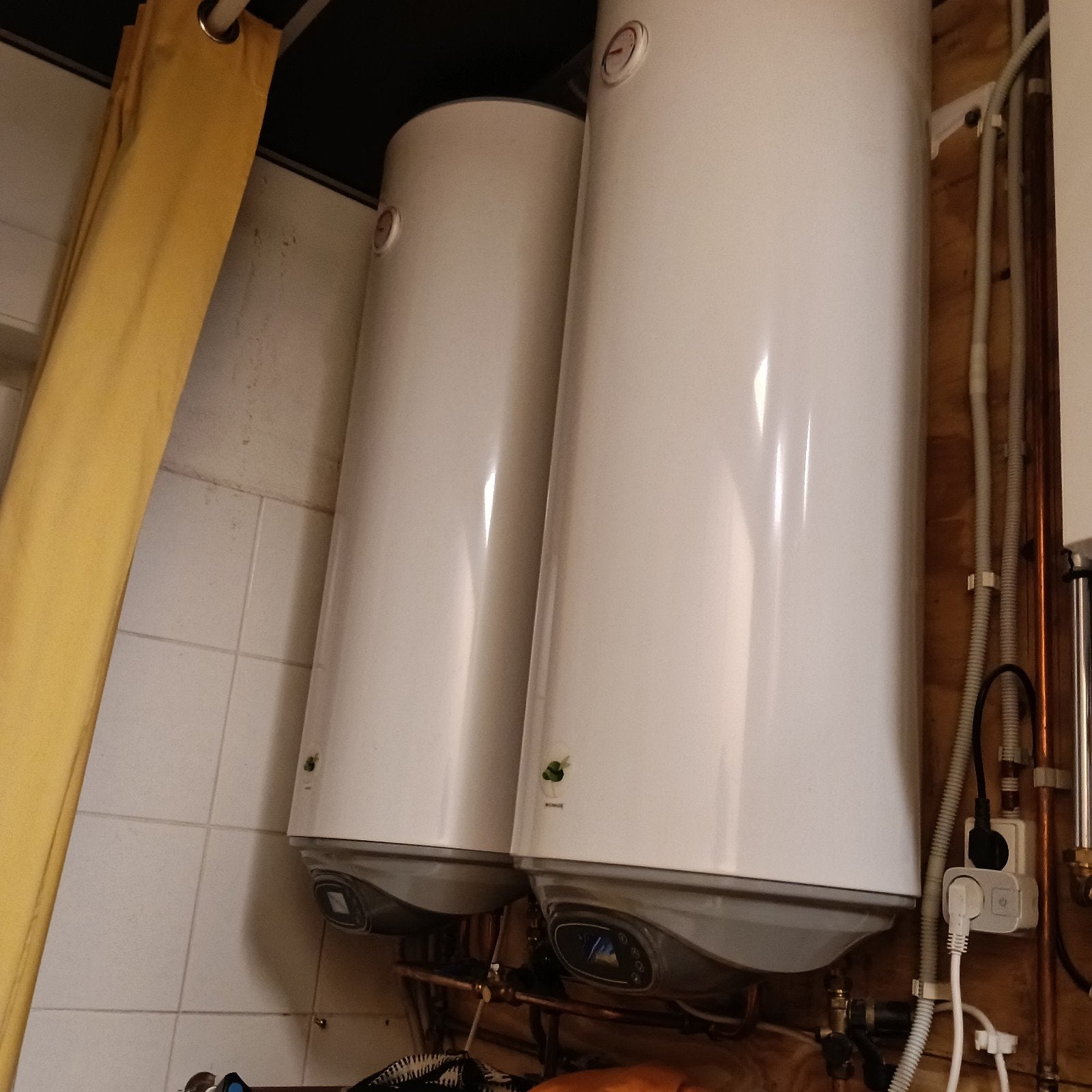 2x 80 liter slimme boilers in zeer goede staat, kalkvrij, Doe-het-zelf en Verbouw, Geisers en Boilers, Ophalen, 20 tot 100 liter