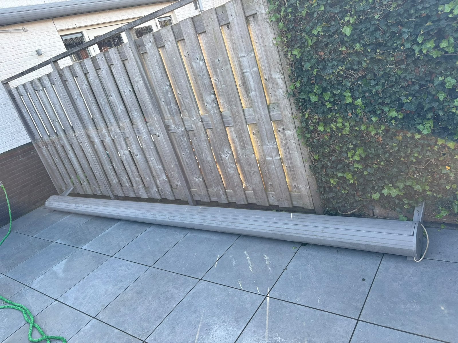 Foto 2 van Zonnescherm