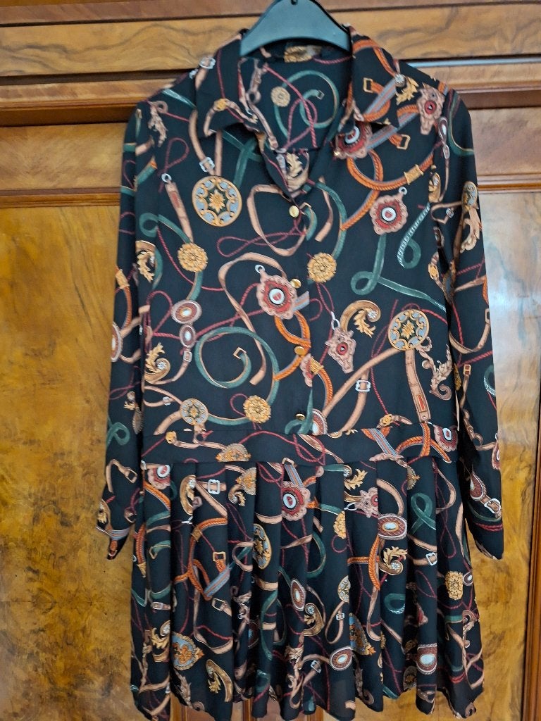 Zara zwarte barok jurk M, Maat 38/40 (M), Ophalen of Verzenden, Zo goed als nieuw, Knielengte