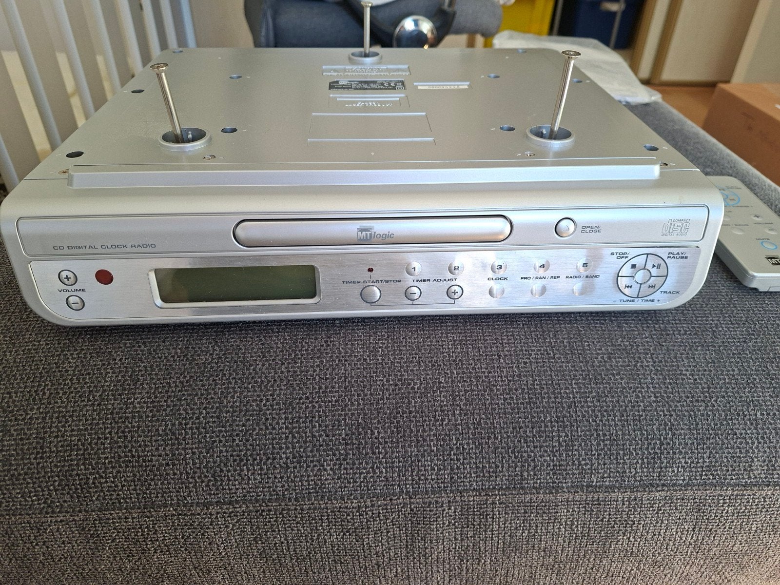 MTLogic CD Digitale Klok Radio met Afstandsbediening, Ophalen of Verzenden, Cd-speler, Overige merken