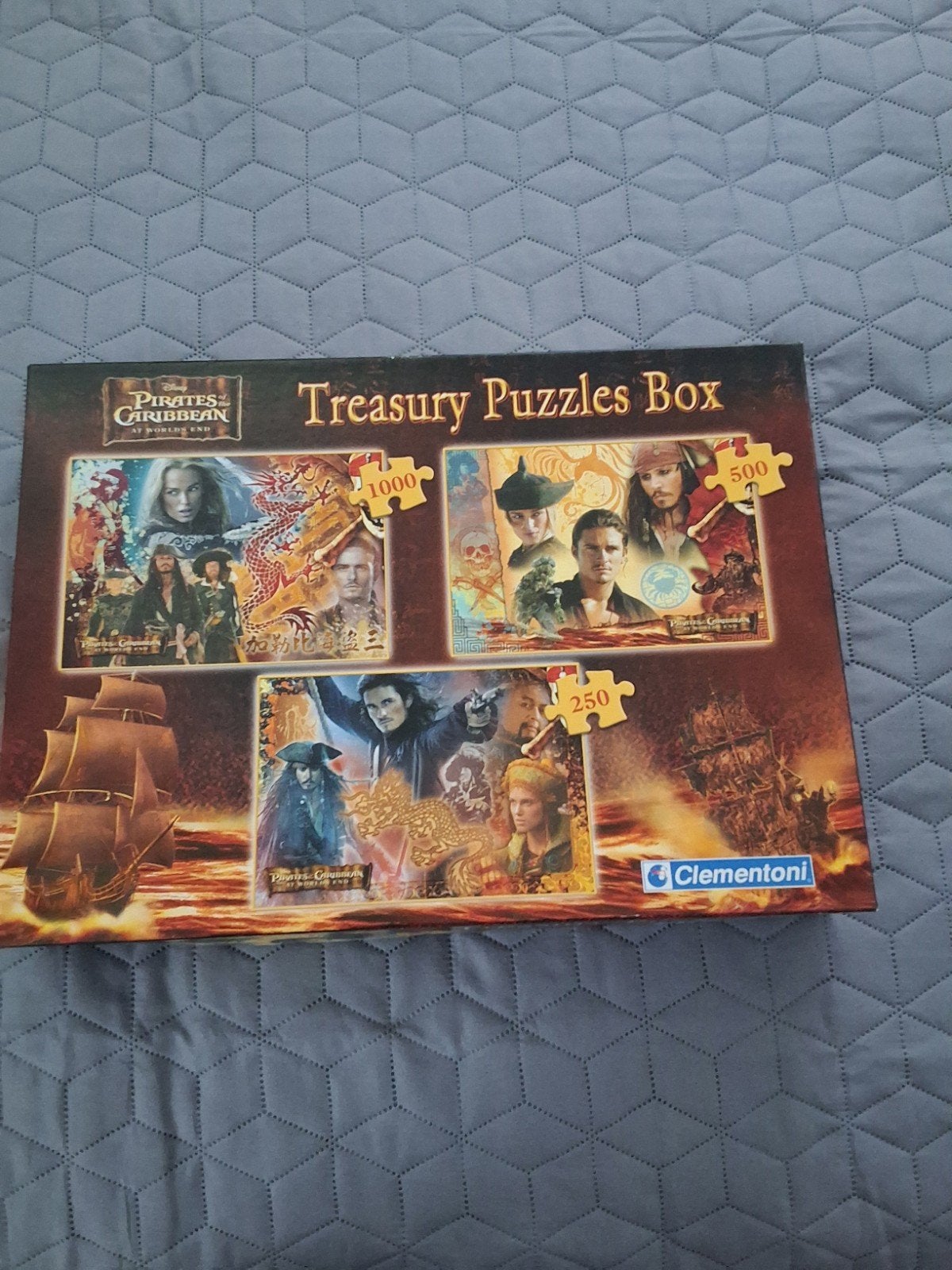 3X  PIRATES OF THE CARIBBEAN CLEMENTONI PUZZEL, Hobby en Vrije tijd, Denksport en Puzzels, Ophalen, 500 t/m 1500 stukjes, Zo goed als nieuw