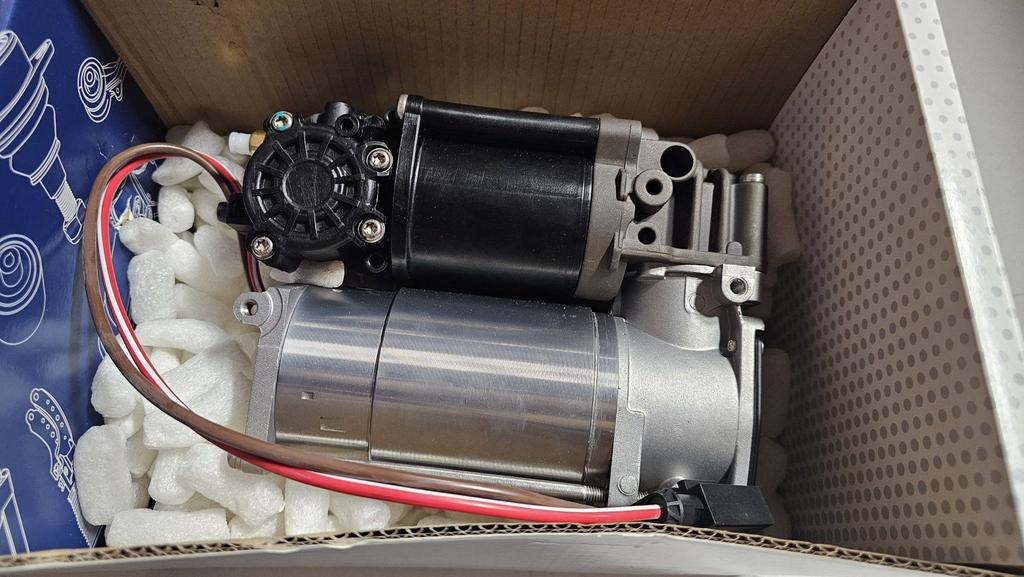 Luchtvering luchtpomp compressor losse pomp -2011 BMW 5 / 7, Auto-onderdelen, Ophanging en Onderstel, -, Nieuw, Ophalen of Verzenden