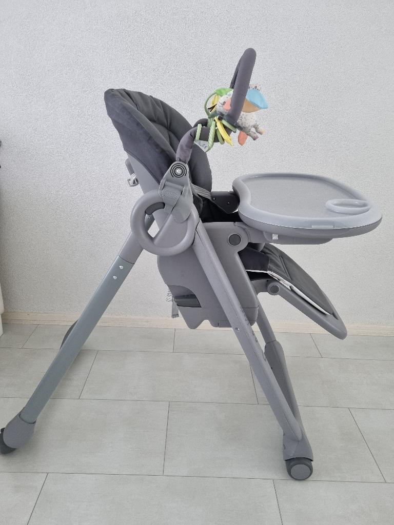 Chicco meegroei eetstoel polly magic, Kinderen en Baby's, Kinderstoelen, Ophalen, Zo goed als nieuw, Meegroeistoel, Gordel(s)