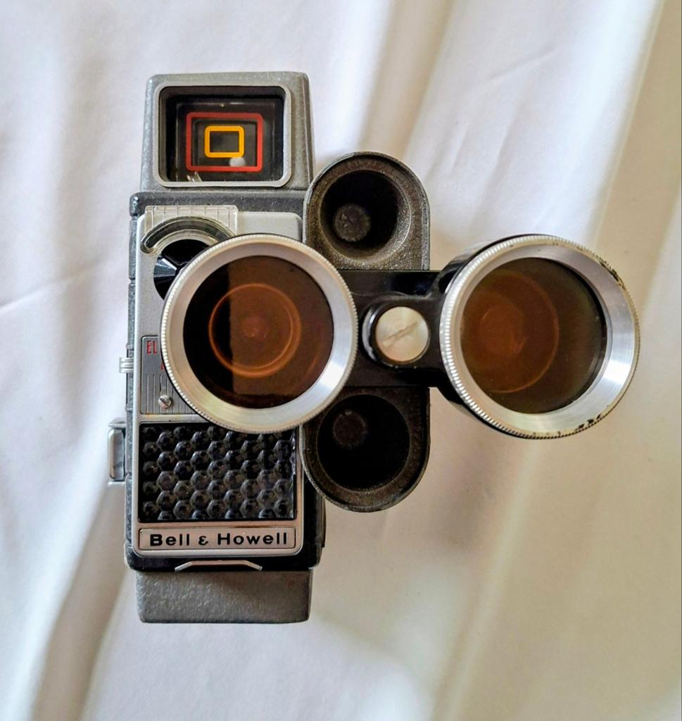 Te koop: Bell  & Howell Electric eye 8mm, Audio, Tv en Foto, Filmrollen, Ophalen of Verzenden, 8mm film