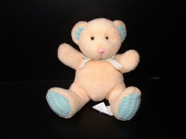 RUSS BERRIE BEER BABY FLEECE GEEL MET MINTGROENE, Verzenden, Nieuw, Overige typen
