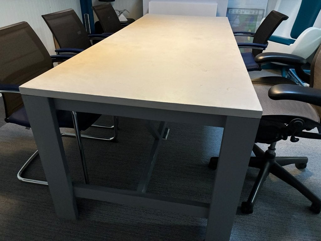 Betonlook tafel 220x90, Ophalen, 200 cm of meer, Zo goed als nieuw, Vijf personen of meer