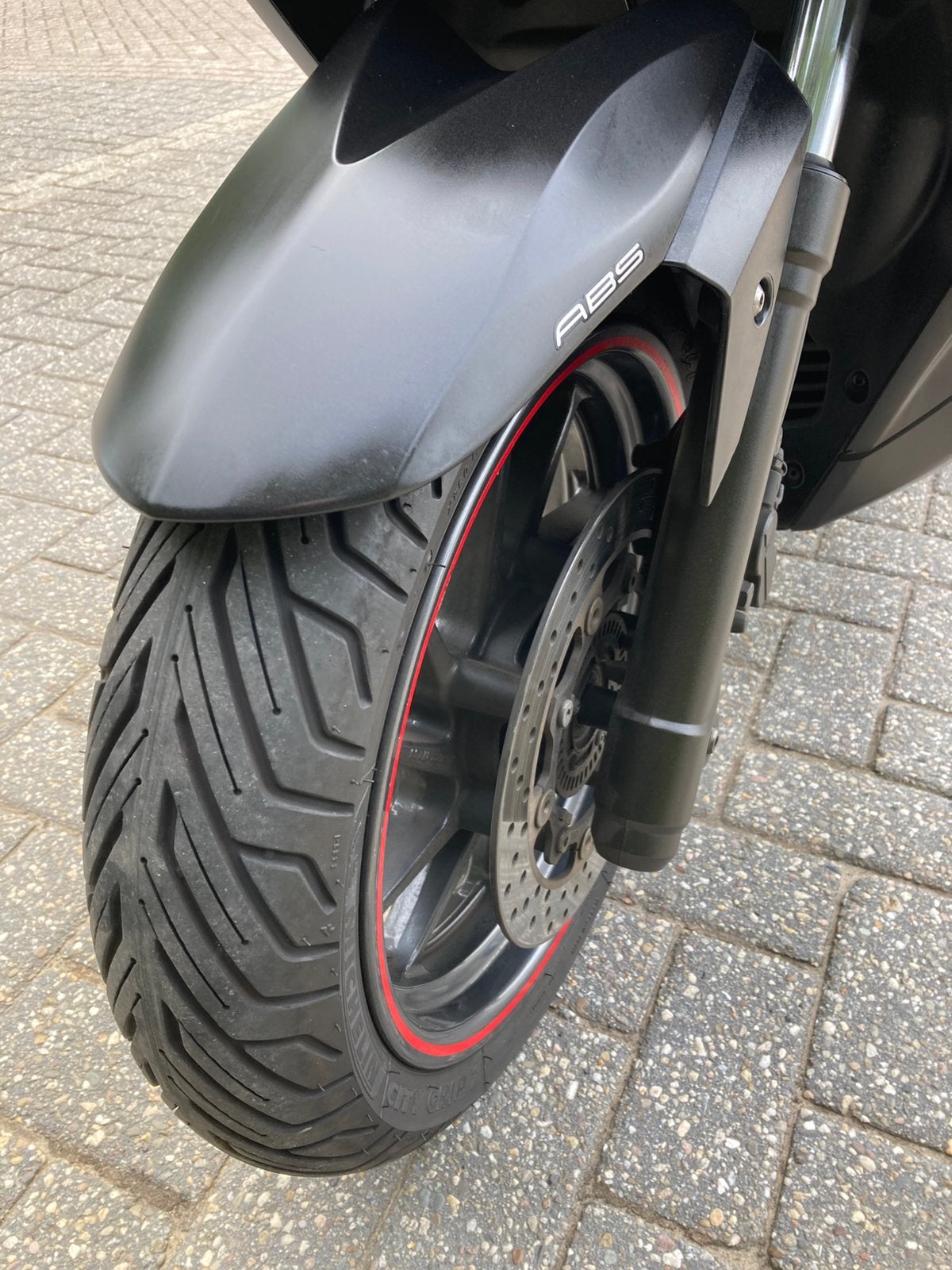 X MAX 400 momo design, Ophalen of Verzenden