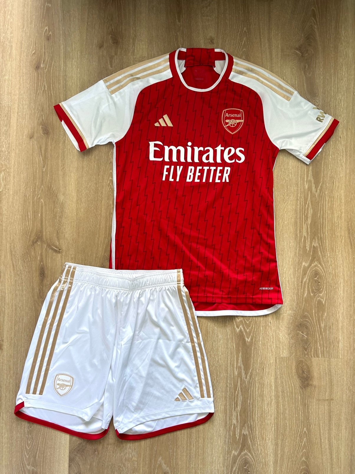 Arsenal thuistenue Adidas 23/24 Maat M, Maat 48/50 (M), Ophalen of Verzenden, Adidas, Gedragen