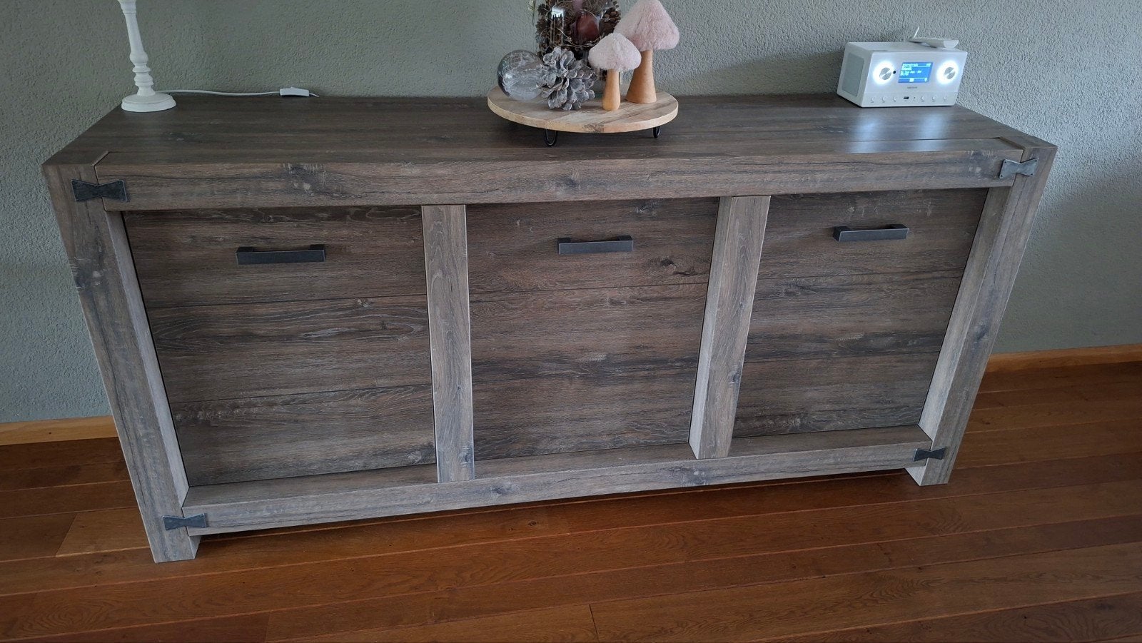 Dressoir Punda (Profijtmeubel), Ophalen, 150 tot 200 cm, 25 tot 50 cm, Gebruikt