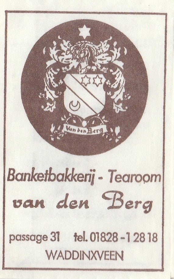 Van Den Berg Passage Waddinxveen - banketbakkerij tearoom, Verzamelen, Ophalen of Verzenden