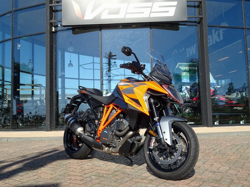 KTM 1290 SUPER DUKE GT (bj 2022), Motoren, Bedrijf, Sport, KTM SPORTMOTORCYCLE NEDERLAND, Achterbroek 11 - unit 8
6596 MP  Milsbeek, NL