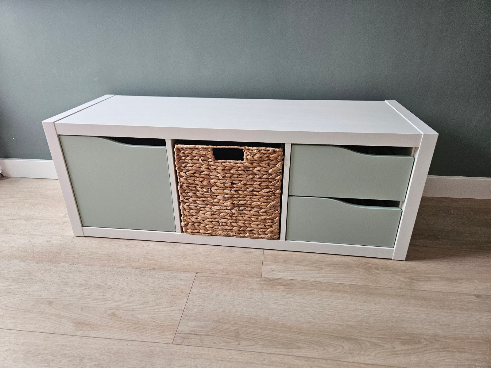IKEA KALLAX vakkenkast wit (1x3 / 42x112 cm) incl. inzet, Ophalen, 100 tot 150 cm, Zo goed als nieuw, Minder dan 100 cm