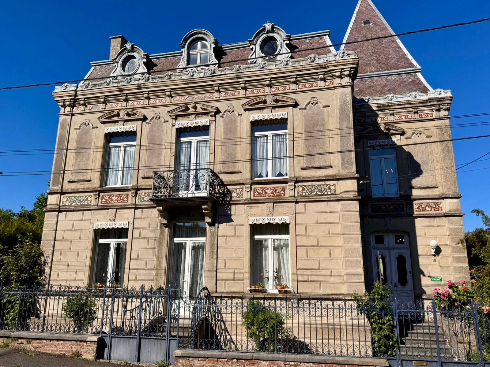 B&B met Gite te koop NOORD-FRANKRIJK, Saint-Michel, Dorp, Frankrijk, Woonhuis