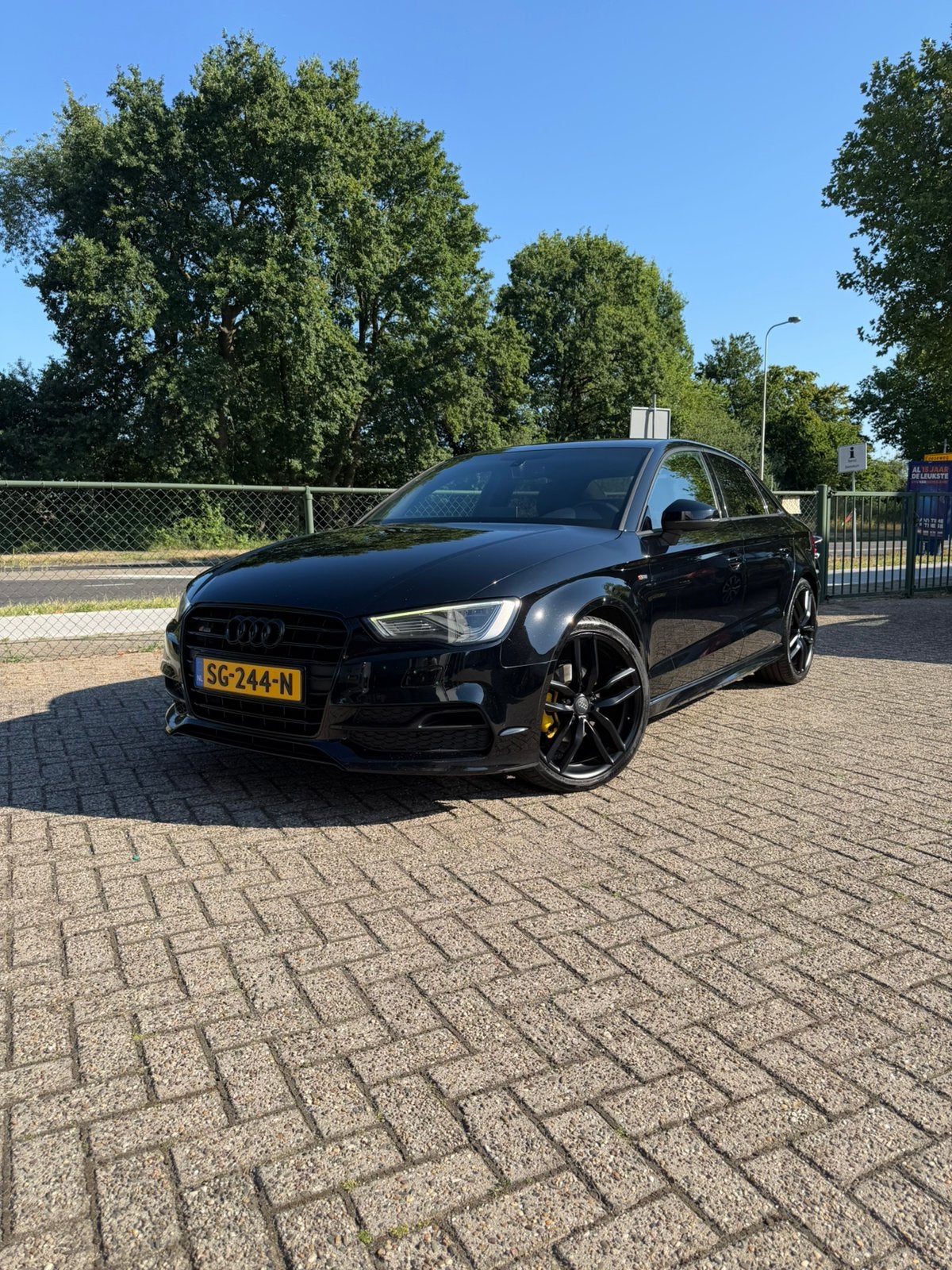 Audi A3 |1.5 Tfsi | S-Line | 2015 | Zwart | Black on Black |, Euro 5, Zwart, 4 cilinders, Leder en Stof