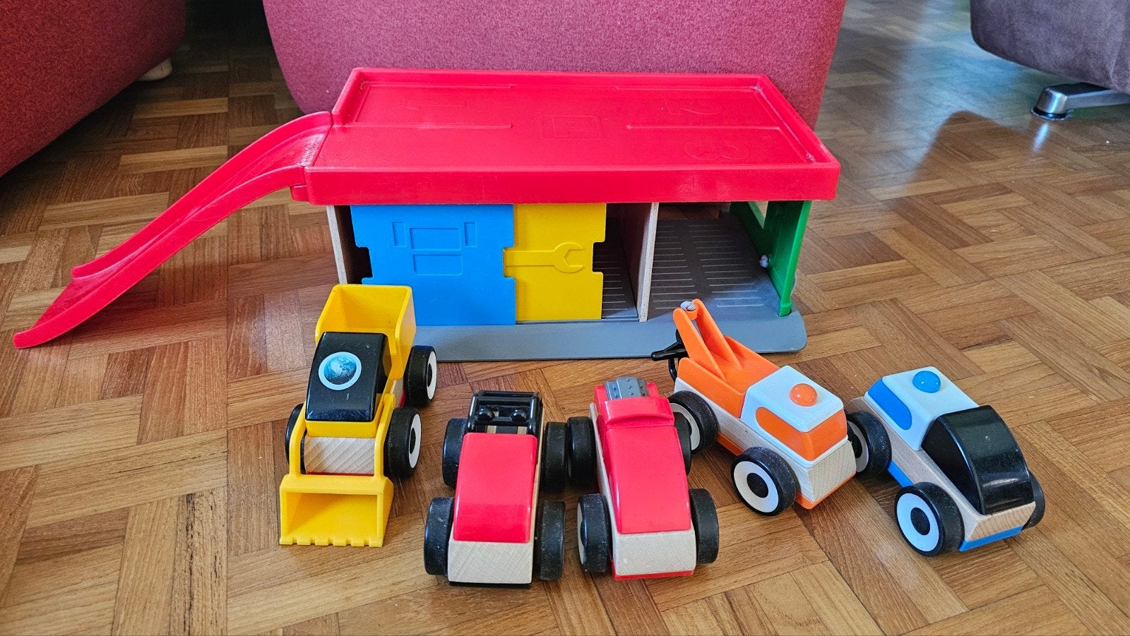 Ikea houten garage met 5 voertuigen, Ophalen