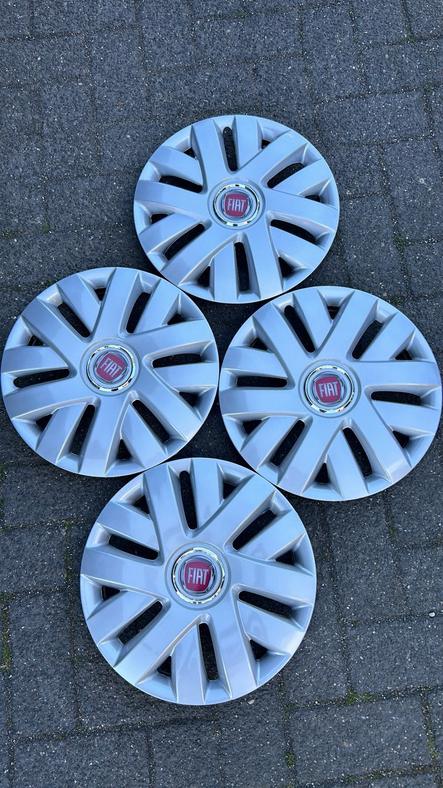 Set Fiat Wieldoppen 13 inch, Auto diversen, Wieldoppen, Ophalen of Verzenden, Nieuw