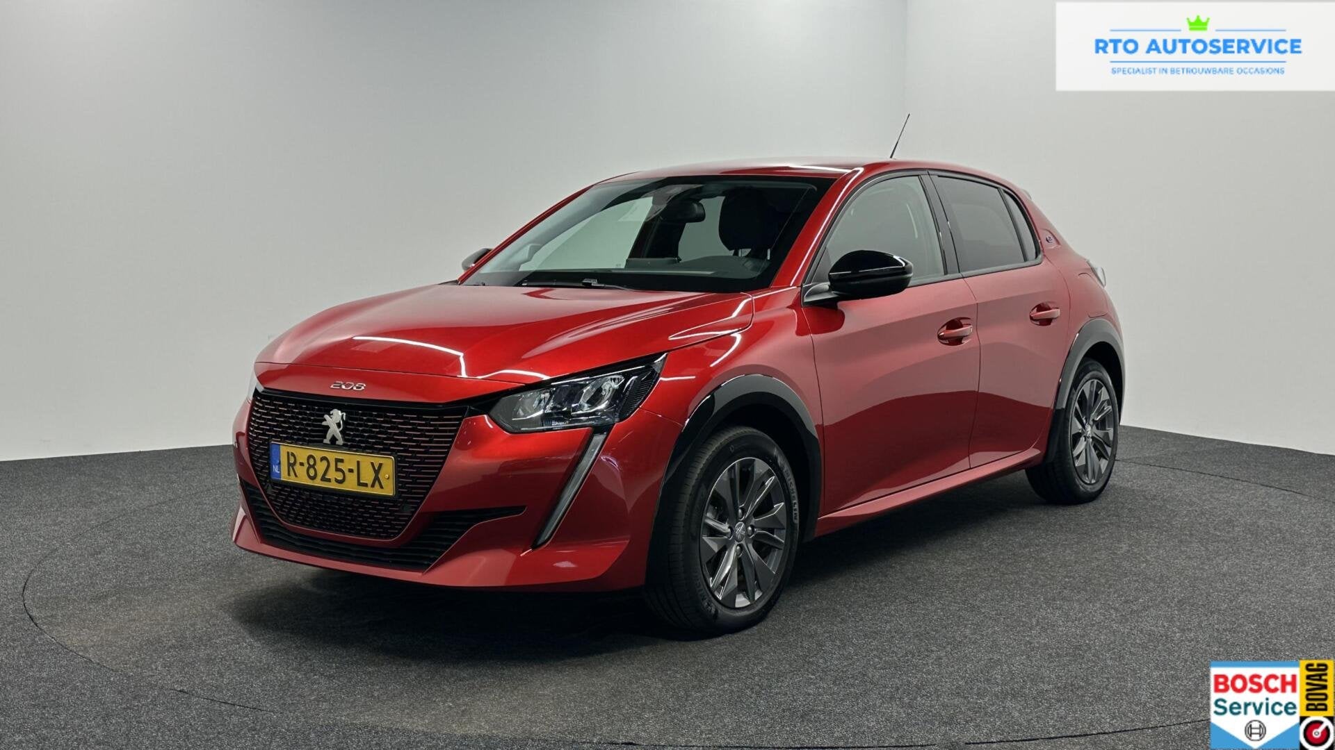 Peugeot e-208 EV Allure Pack 50 kWh 94% SOH CAMERA CARPLAY N, Auto's, Peugeot, 136 pk, Gebruikt, Zwart, Met garantie (alle)