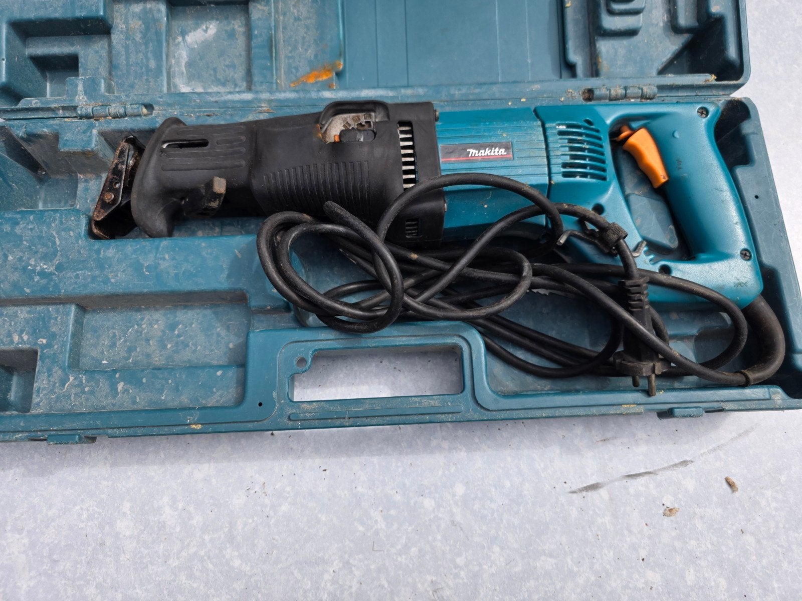 reciprozaag makita, Ophalen, Gebruikt, 70 mm of meer, 600 tot 1200 watt