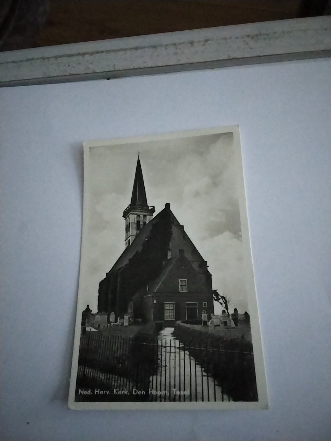 Oude Ansichtkaart Texel - Ned. Herv. Kerk, Den Hoorn (1951), Ophalen of Verzenden, 1940 tot 1960, Gelopen, Noord-Holland