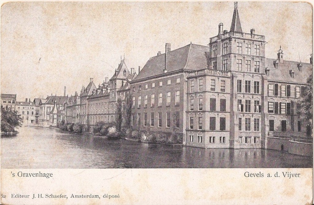 's Gravenhage Gevels a.d. Vijver ca. 1900 Uitg. Schaefer, Ophalen of Verzenden, Voor 1920, Gelopen, Zuid-Holland