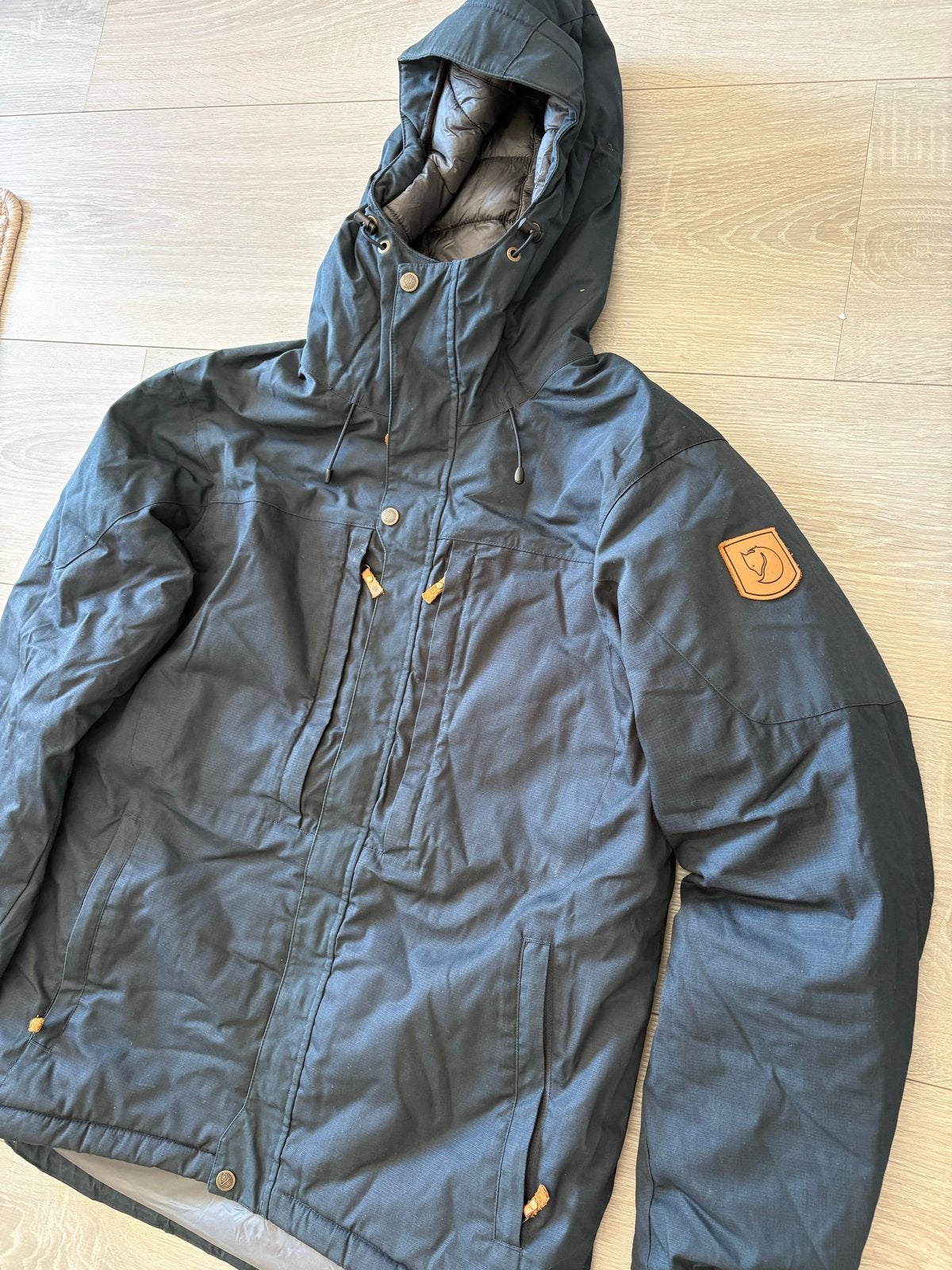 Fjällräven Skögso G-1000 gewatteerde jas, Verzenden, Zo goed als nieuw, Maat 48/50 (M), Zwart
