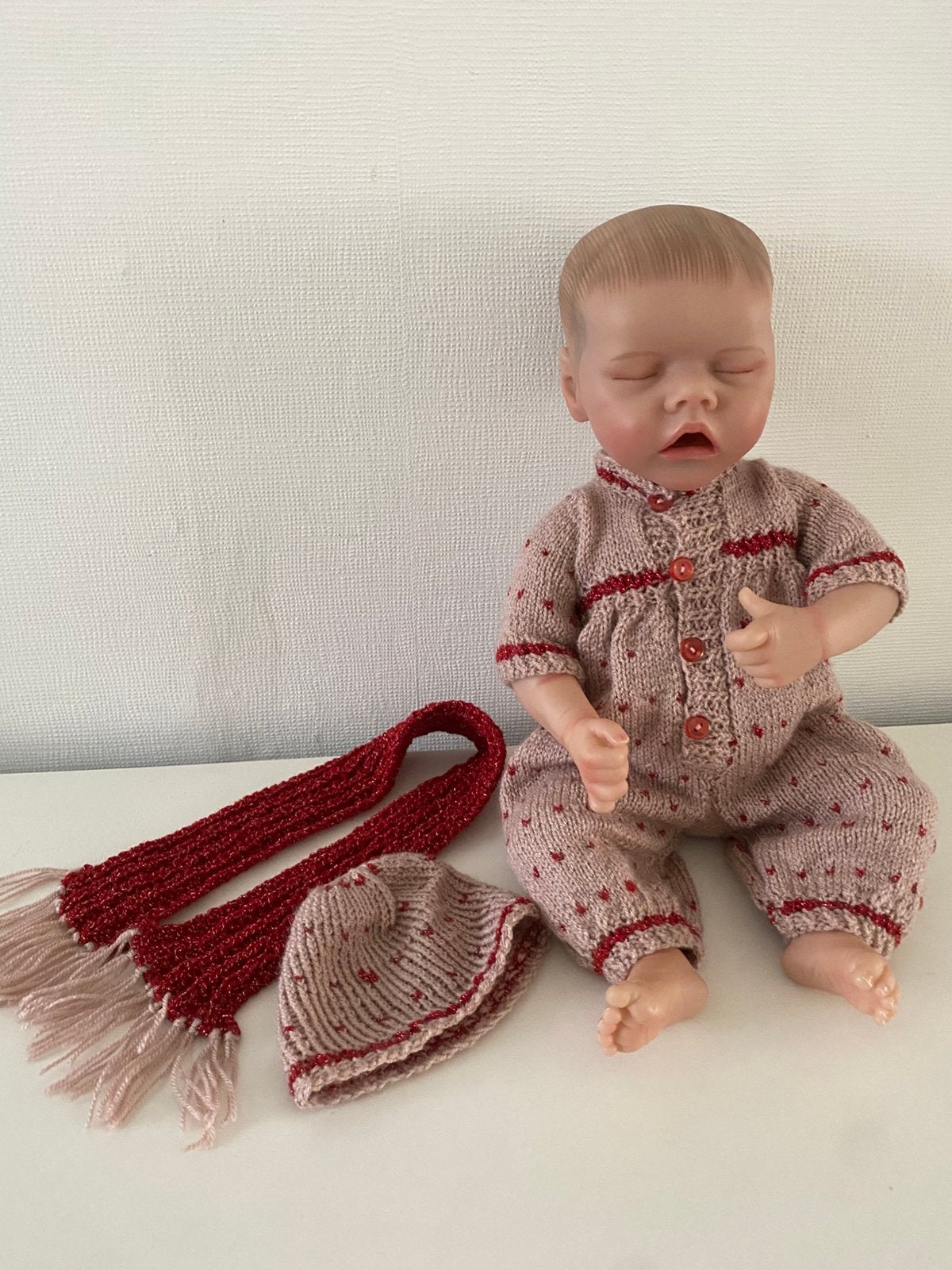 Reborn baby pop 42 cm meisje met kleren, Ophalen of Verzenden, Zo goed als nieuw, Babypop