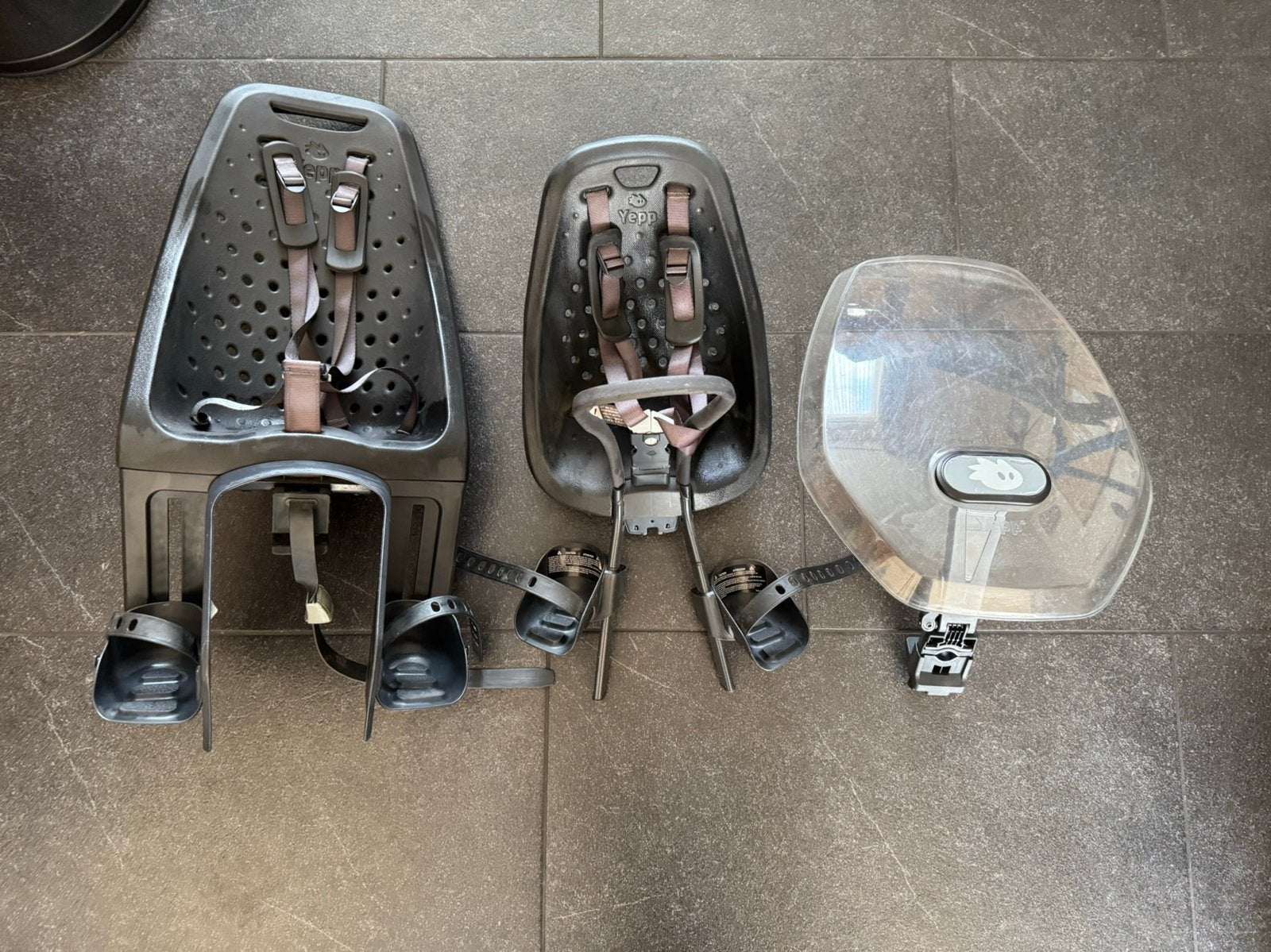 Zgan! Yepp fietsstoeltjes met windscherm en extra adapter, Ophalen, Zo goed als nieuw, Voetsteuntjes