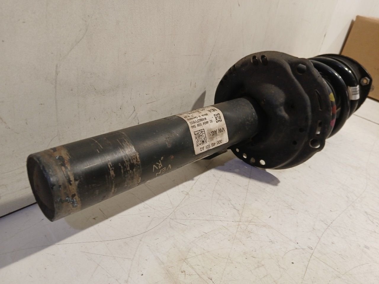 Veerpoot rechts voor Volkswagen Passat, Auto-onderdelen, Onderdelen@venauto.nl, Van der Ven Autorecycling B.V., Gebruikt, Ettenseweg 76, 4706 PB Roosendaal, The Netherlands