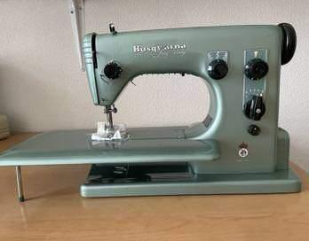 Vintage naaimachine; Husqvarna Zig-zag 19e, Ophalen, Gebruikt, Naaimachine, Husqvarna