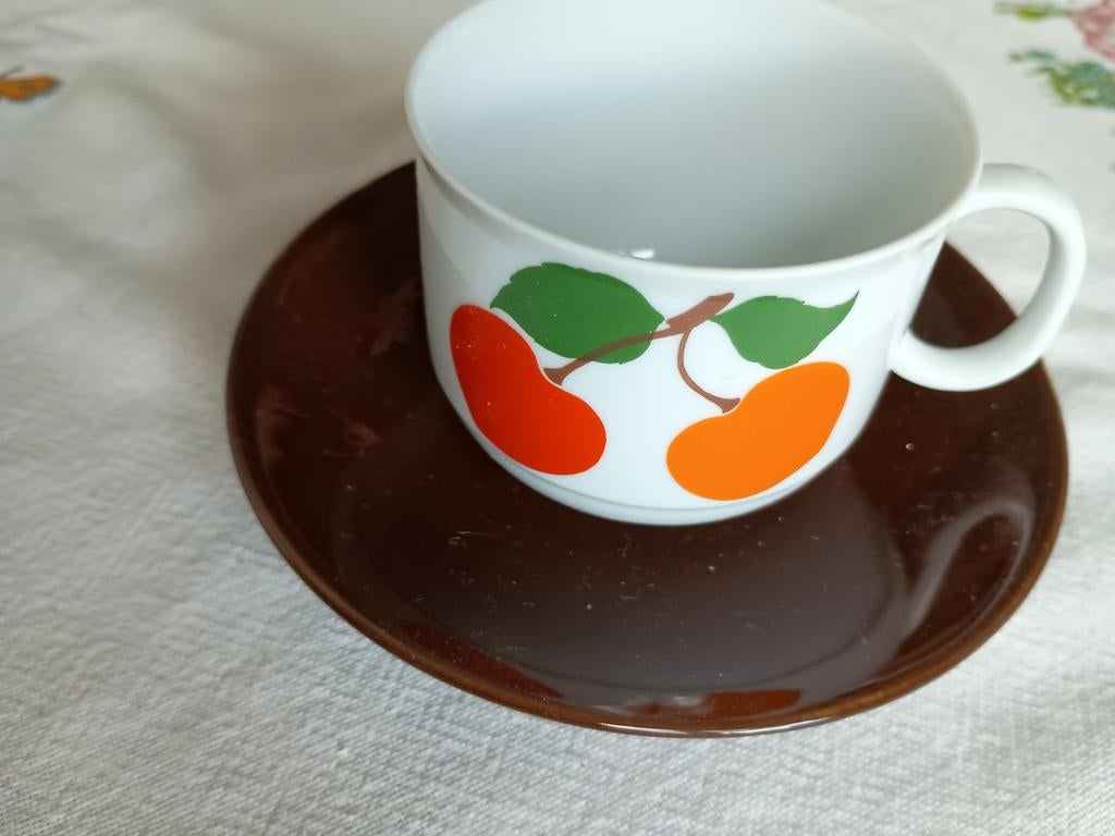Gratis - koffie kopjes jaren 70 (8 stuks), Ophalen of Verzenden, Overige stijlen, Kop(pen) en/of Schotel(s)