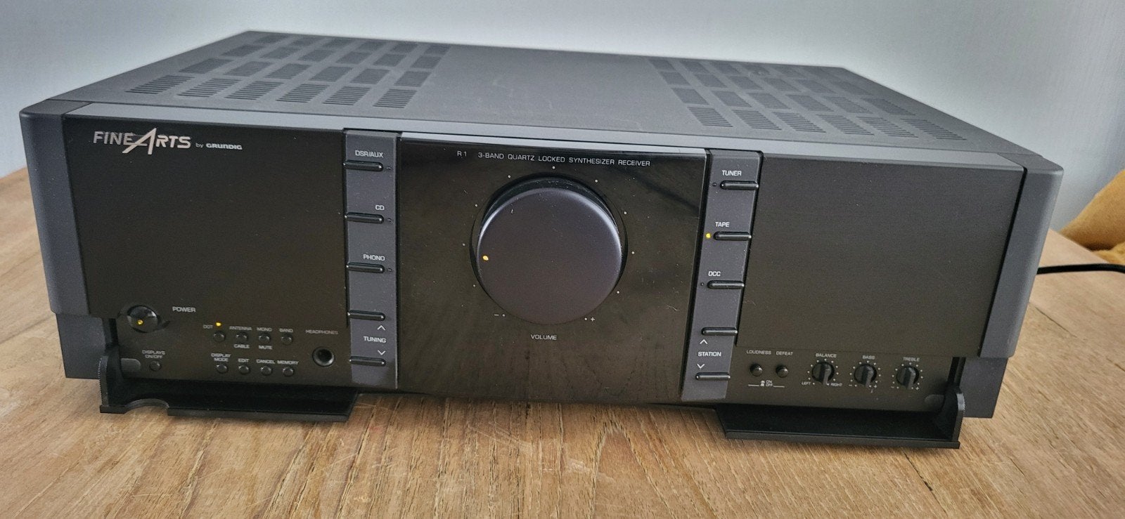 Grundig Fine Arts R1 Receiver - Hoge Kwaliteit Audio, Overige merken, Gebruikt, Ophalen of Verzenden, 60 tot 120 watt