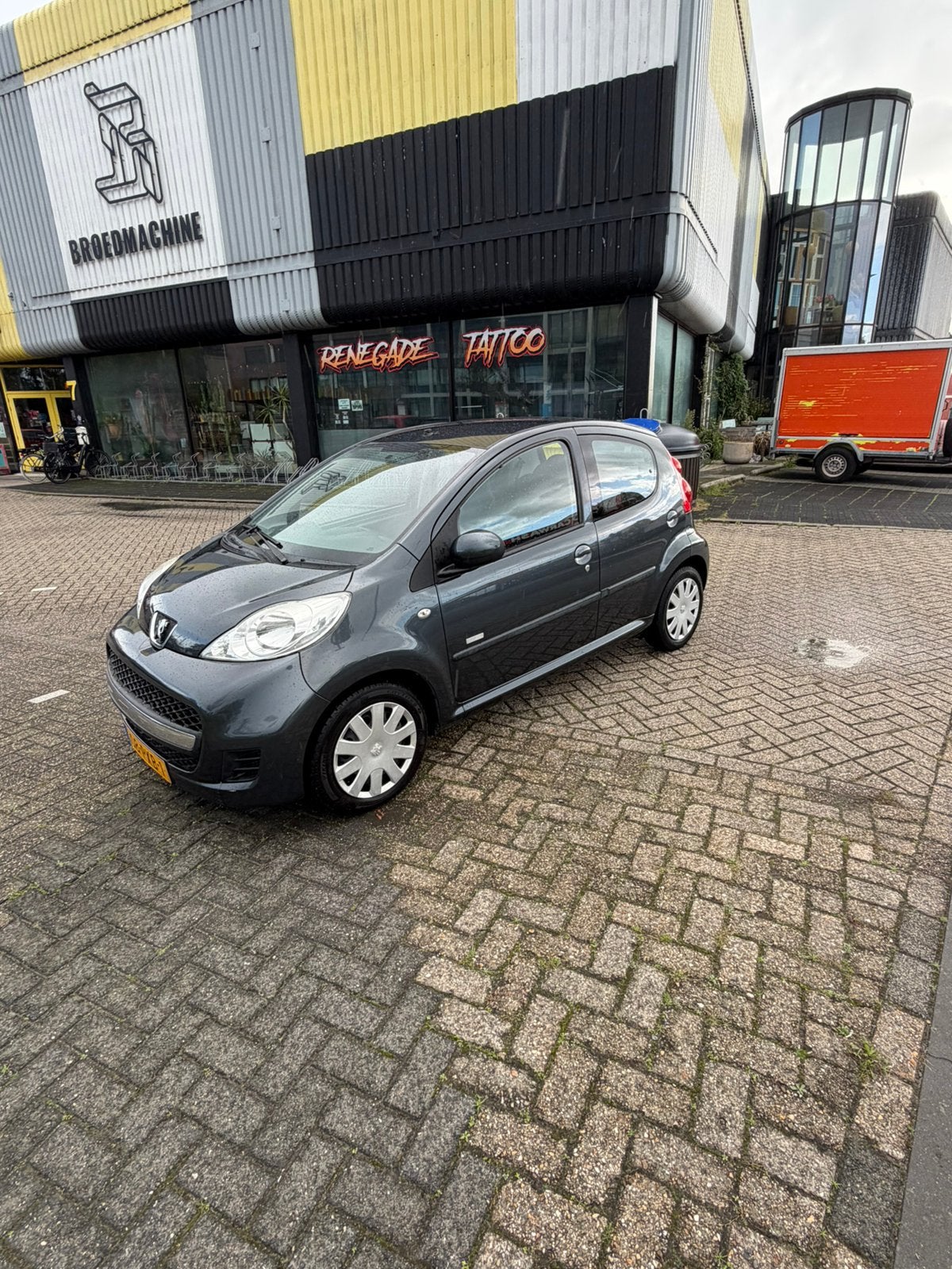 Peugeot 107 1.0 12V 5DR 2011 Grijs, Auto's, Voorwielaandrijving, 4 stoelen, 68 pk, Origineel Nederlands