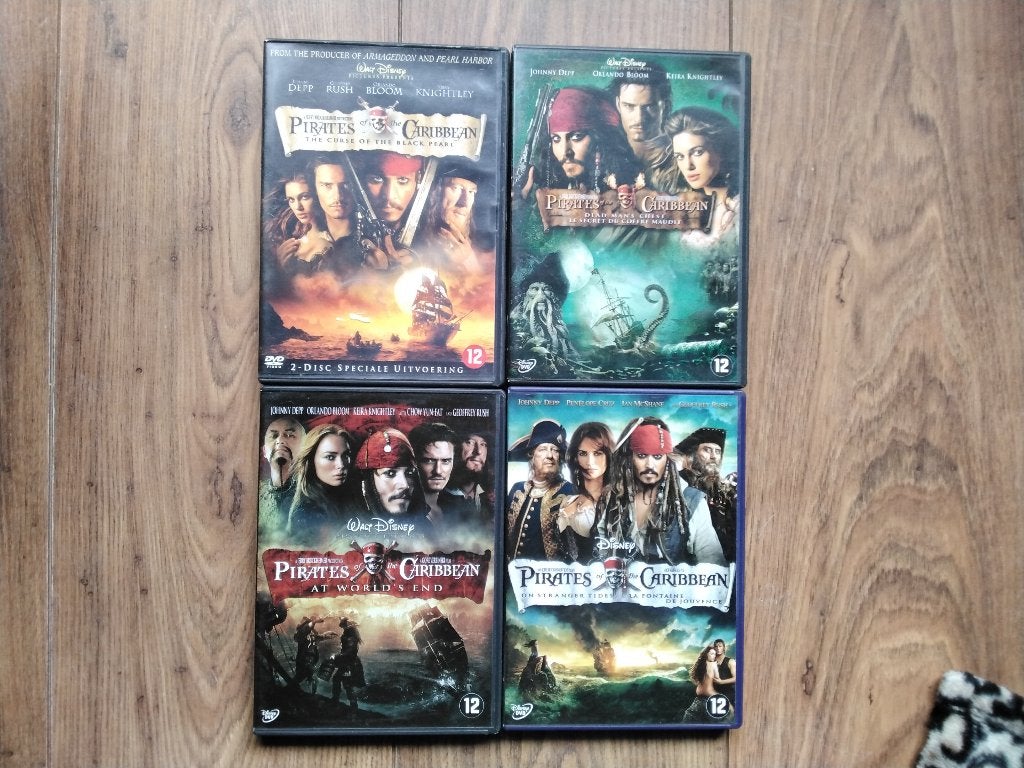 Pirates of the caribbean 1 2 3 4, 4 dvds, origineel, Engels, Nederlands, Ophalen of Verzenden, Zo goed als nieuw