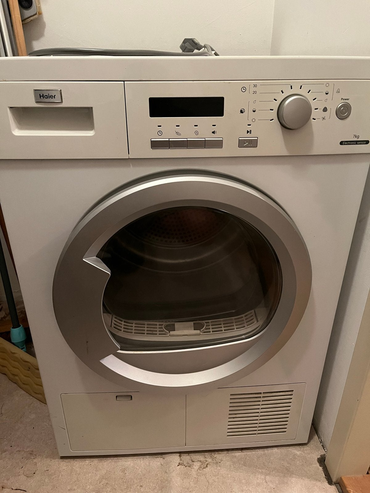Haier 7kg Condensdroger, Ophalen, 6 tot 8 kg, Gebruikt, Voorlader