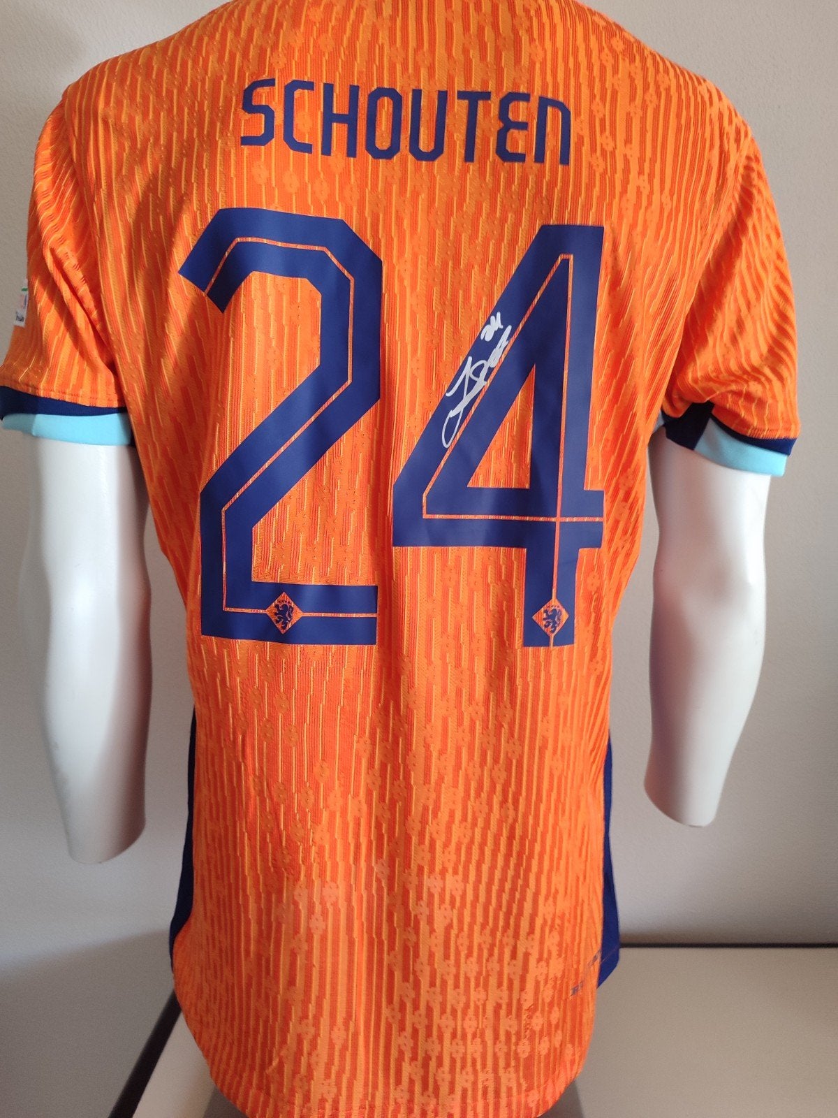 Ned. Elftal shirt met handtekening van Schouten met COA, Ophalen of Verzenden, Nieuw, Overige binnenlandse clubs, Shirt