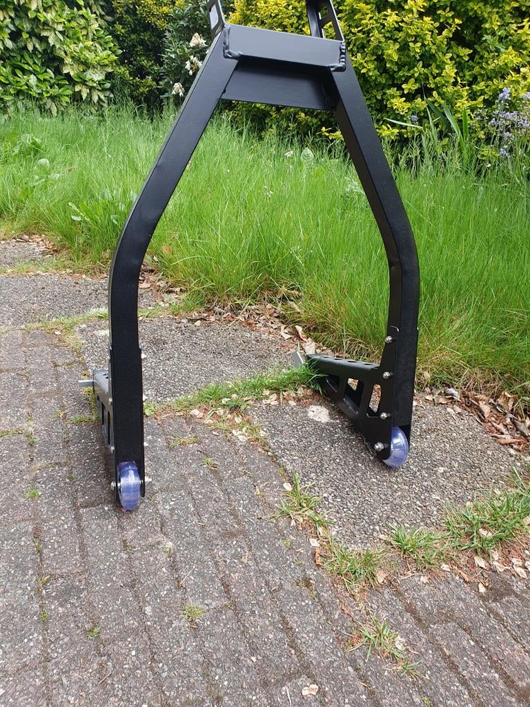 Paddock stand aluminium, Ophalen