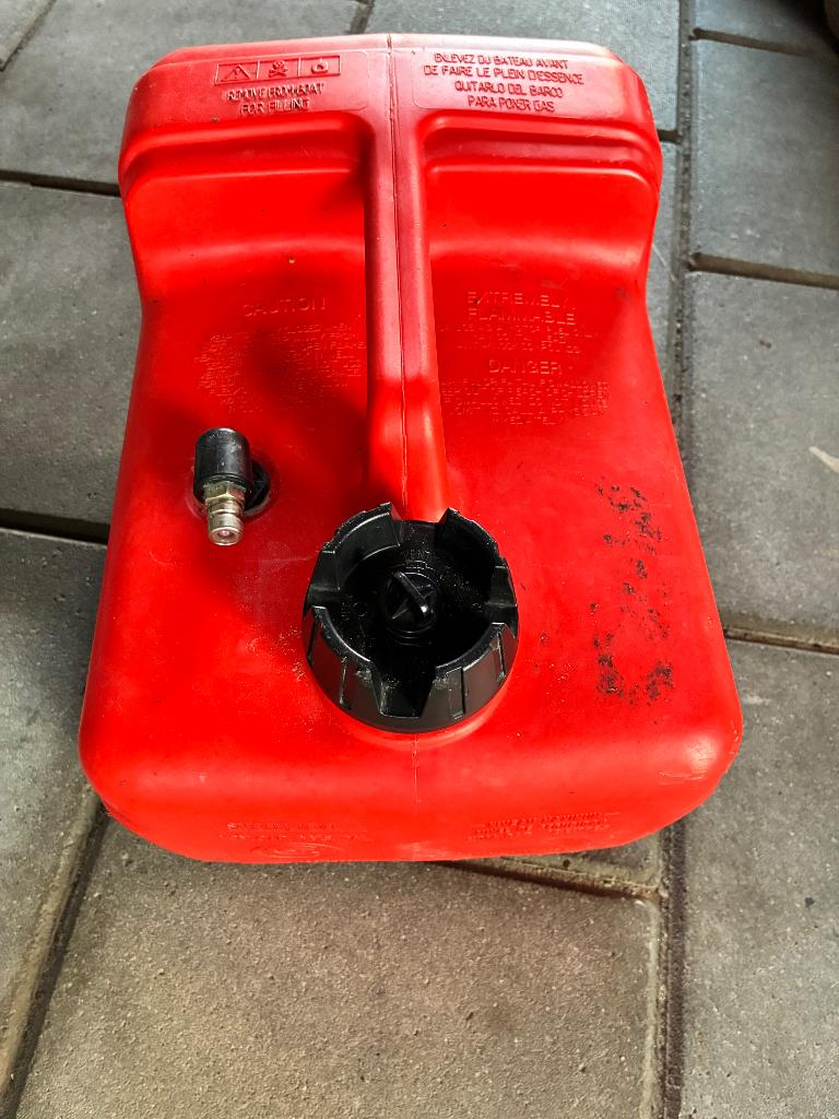 Tankje  voor bootje, Watersport en Boten, Bootonderdelen, Ophalen, Zo goed als nieuw, Overige typen, Motorboot