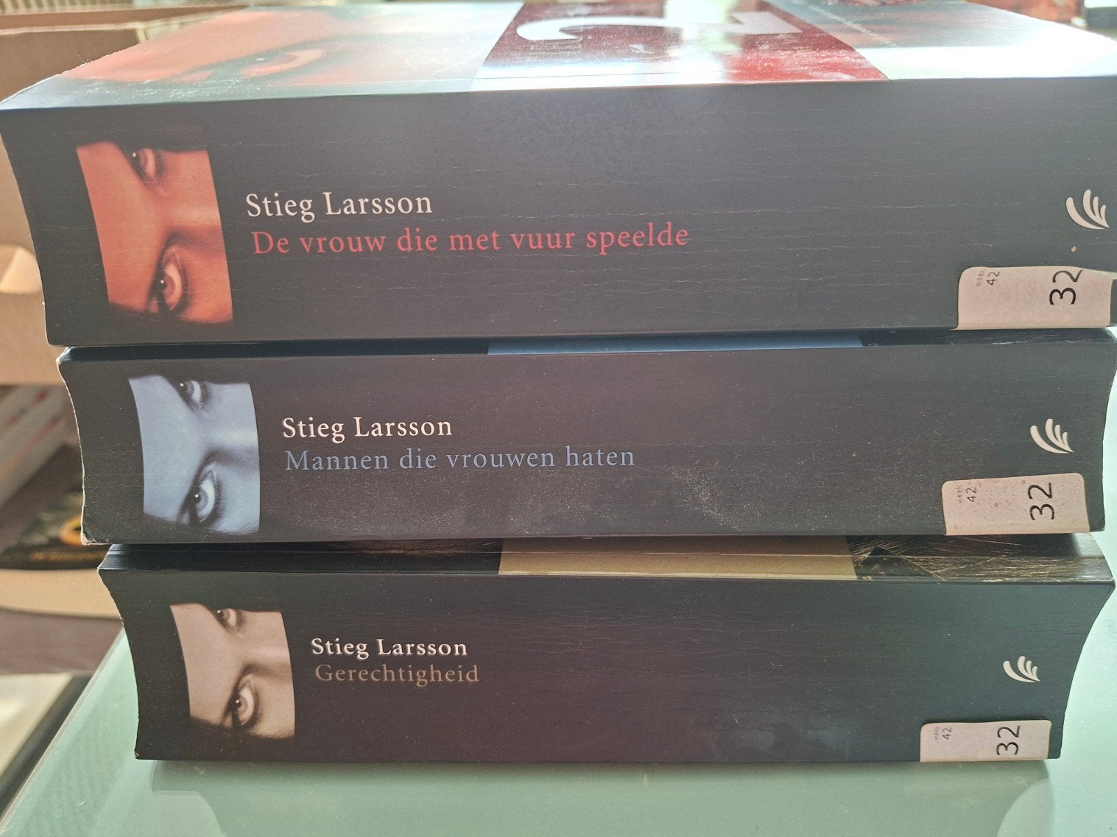Thrillers Morse Omnibus, Stieg L, Ophalen of Verzenden, Gelezen, Erik Larson, Colin Dexter, Stieg Larsson, J.R.R. Tolkien