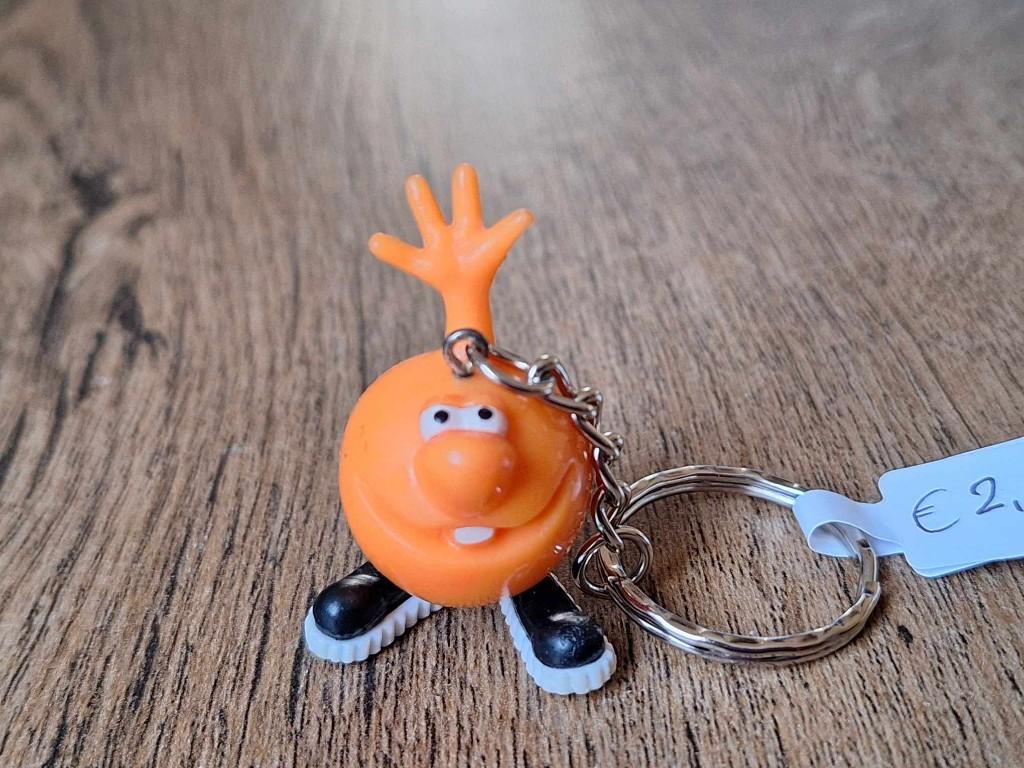 Sleutelhanger : Oranje WK Voetbal Handje !!, Verzamelen, Info@keycharms.nl, Sport, Nieuw, Medemblik