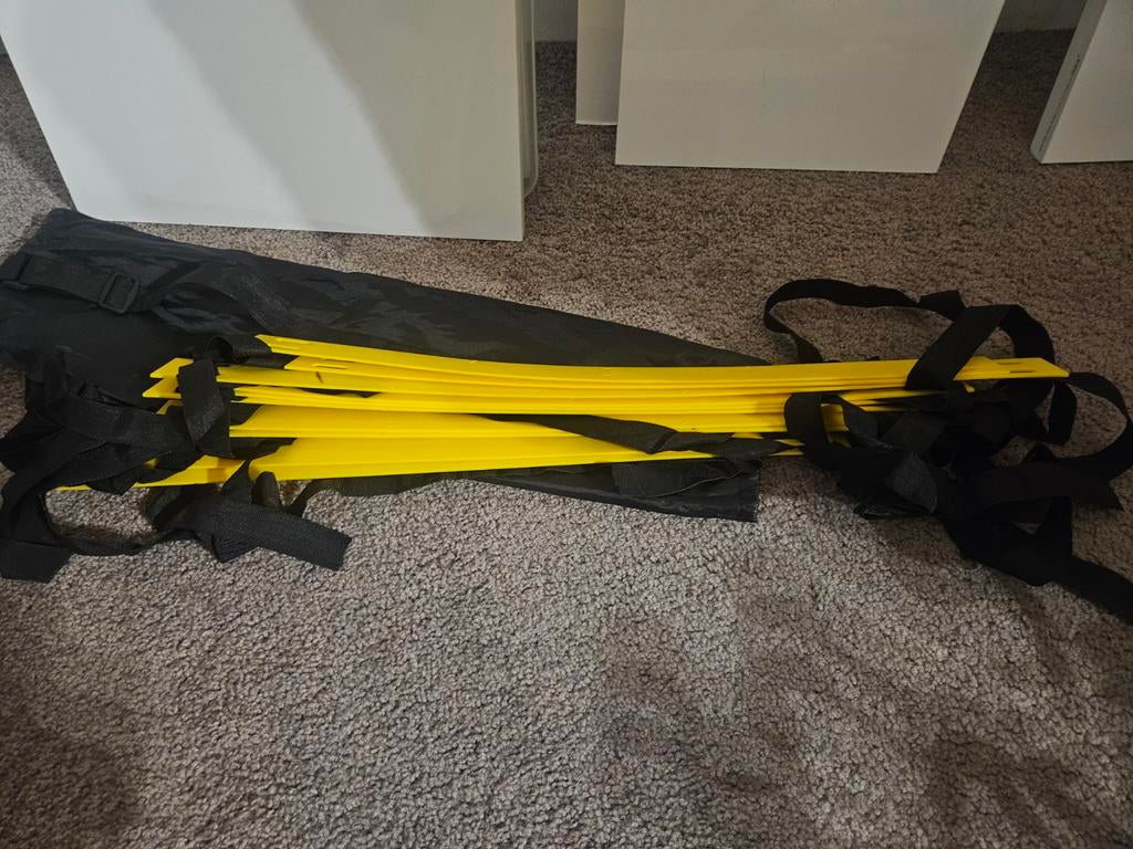 Voetbal Touwladder - met 10 Gele Latjes, Ophalen of Verzenden