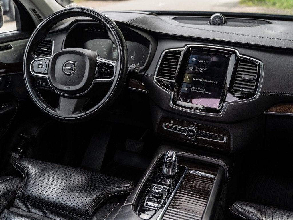 Volvo XC90 2.0 T8 Twin Engine AWD INSCRIPTION - 7 PERS - PAN, Gebruikt, 1969 cc, 7 stoelen, Zwart