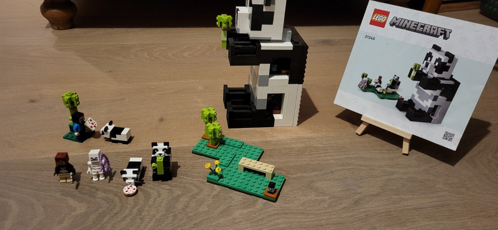 LEGO Minecraft Het Panda huis  21245 + LEGO Minecraft 30672., Lego, Ophalen of Verzenden, Zo goed als nieuw, Compleet