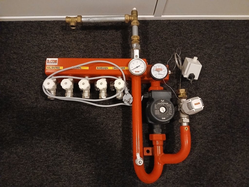 WTH vloerverwarming verdeler, Doe-het-zelf en Verbouw, Ophalen, 30 tot 80 cm, Gebruikt, Overige typen