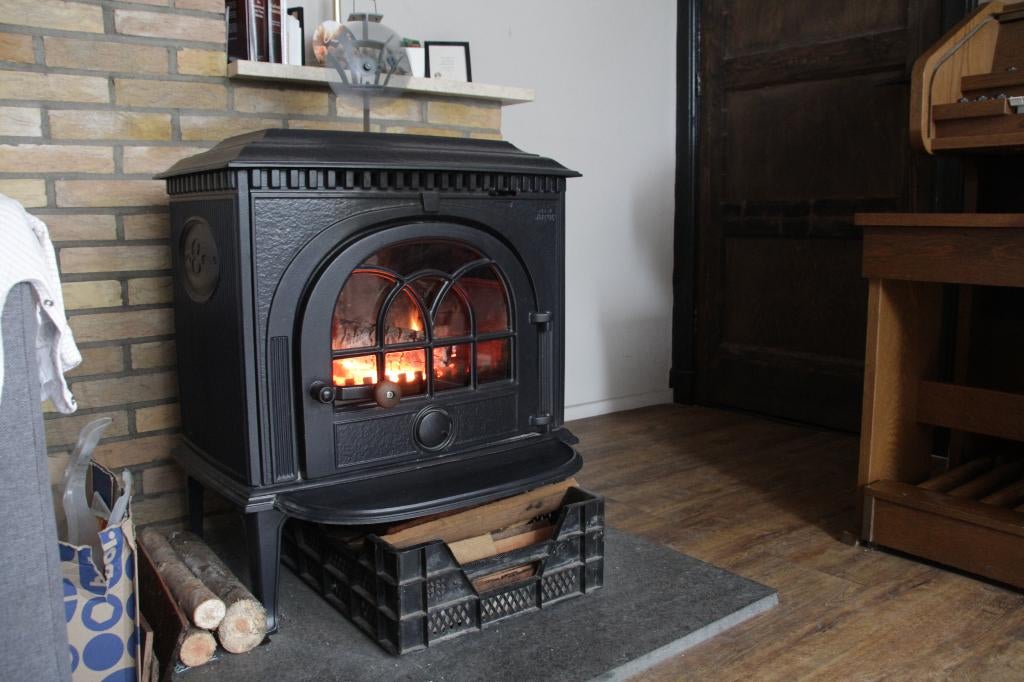 Houtkachel - Jotul 8 - Zo goed als nieuw en stookklaar!, -, -, Ophalen of Verzenden, Zo goed als nieuw