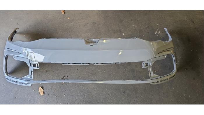 Voorbumper van een Volkswagen Golf, Gebruikt, -, Volkswagen, -